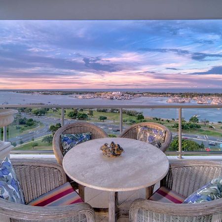 Stunning View Close To Everything Gold Coast Luaran gambar