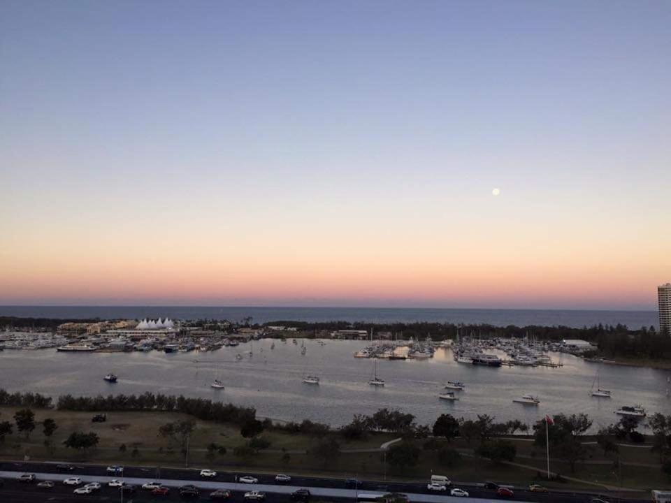 Stunning View Close To Everything Gold Coast Luaran gambar